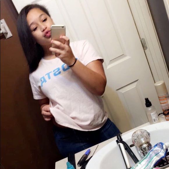 Meet your Posher, Tensley - Picture 2 of 2